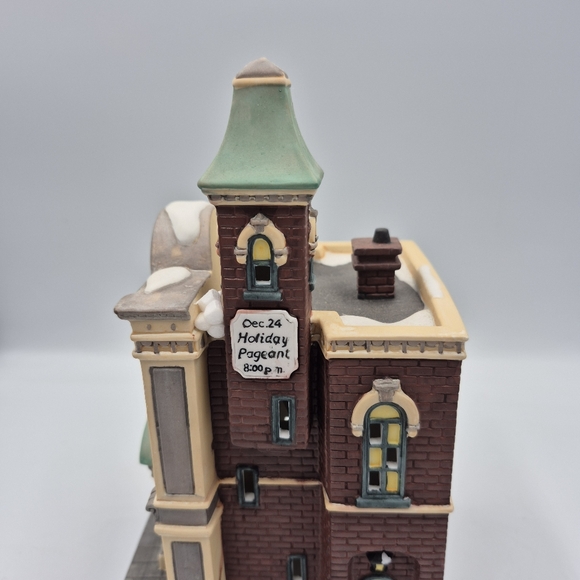 Department 56 Christmas In The City Series. Arts Academy - Picture 5 of 8